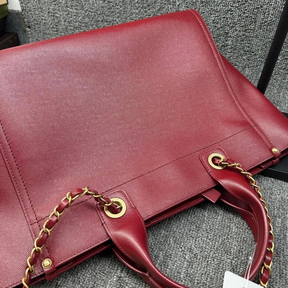 100% Authentic CHANEL DeauVille Medium Leather Satchel Bag - Picture 8 of 15